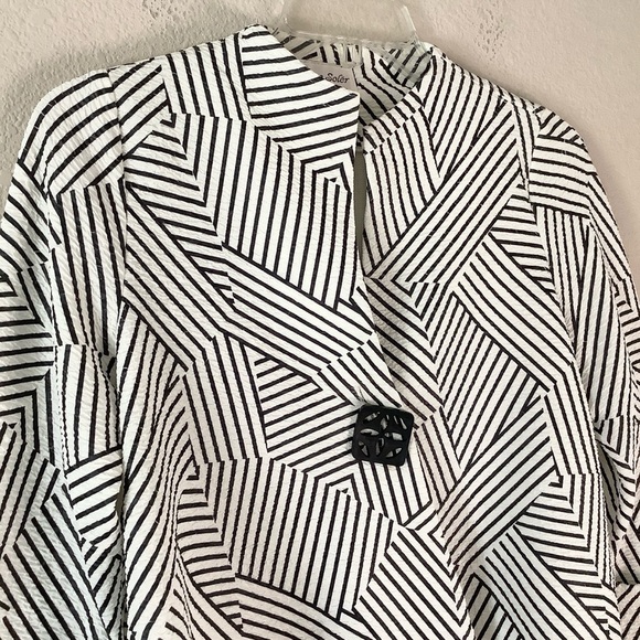 IC COLLECTION Asymmetric One-Button Blazer Jacket Textured White Black Lagenlook - Picture 4 of 12